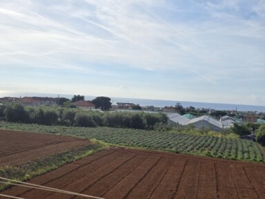 Grande Appartamento in Vendita -vista Mare unica